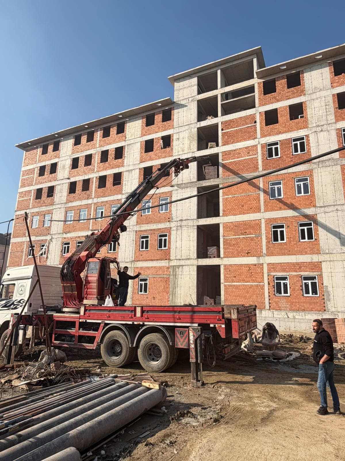 İnegöl'de Vinç Kiralama Hizmeti Nedir?